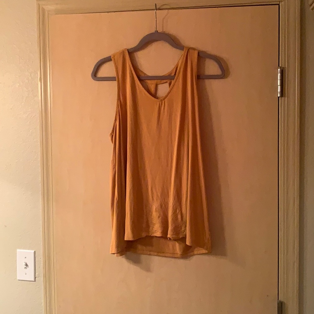 Criss cross tank